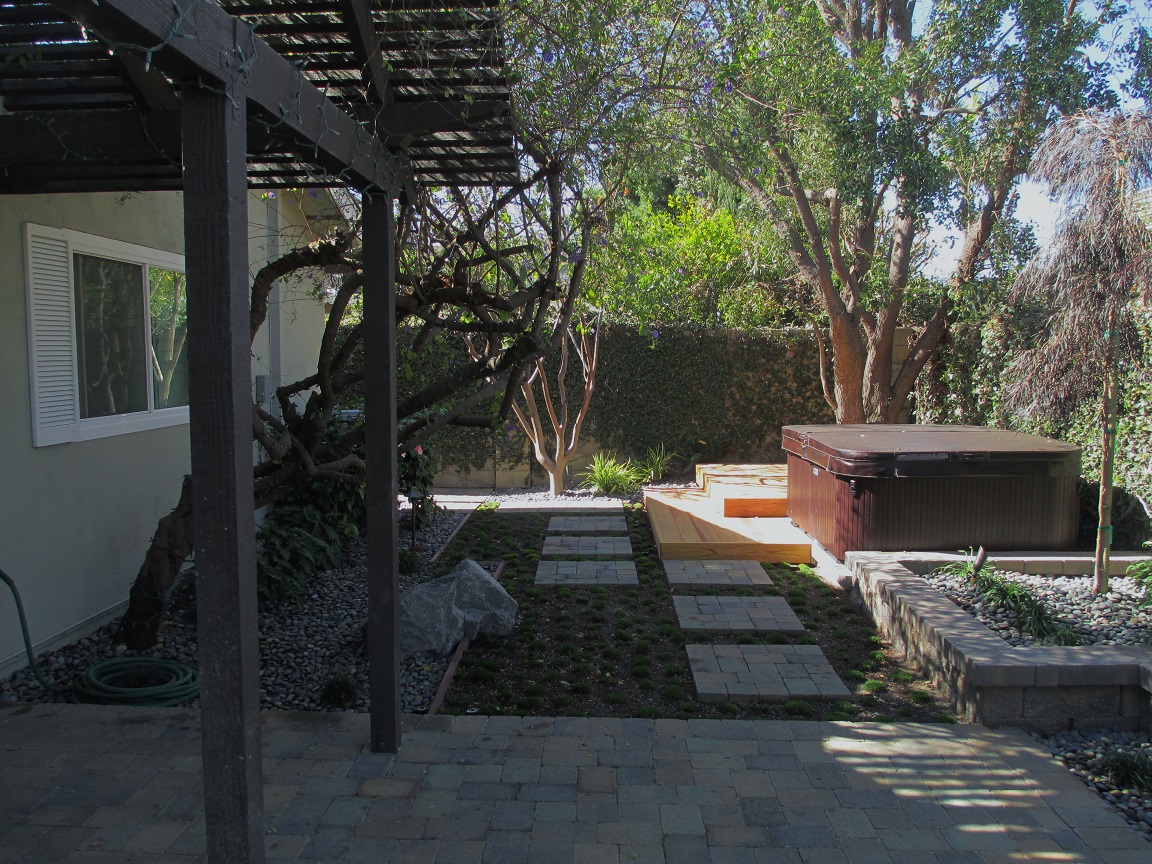 Logo for Gary Carlson Landscape Design